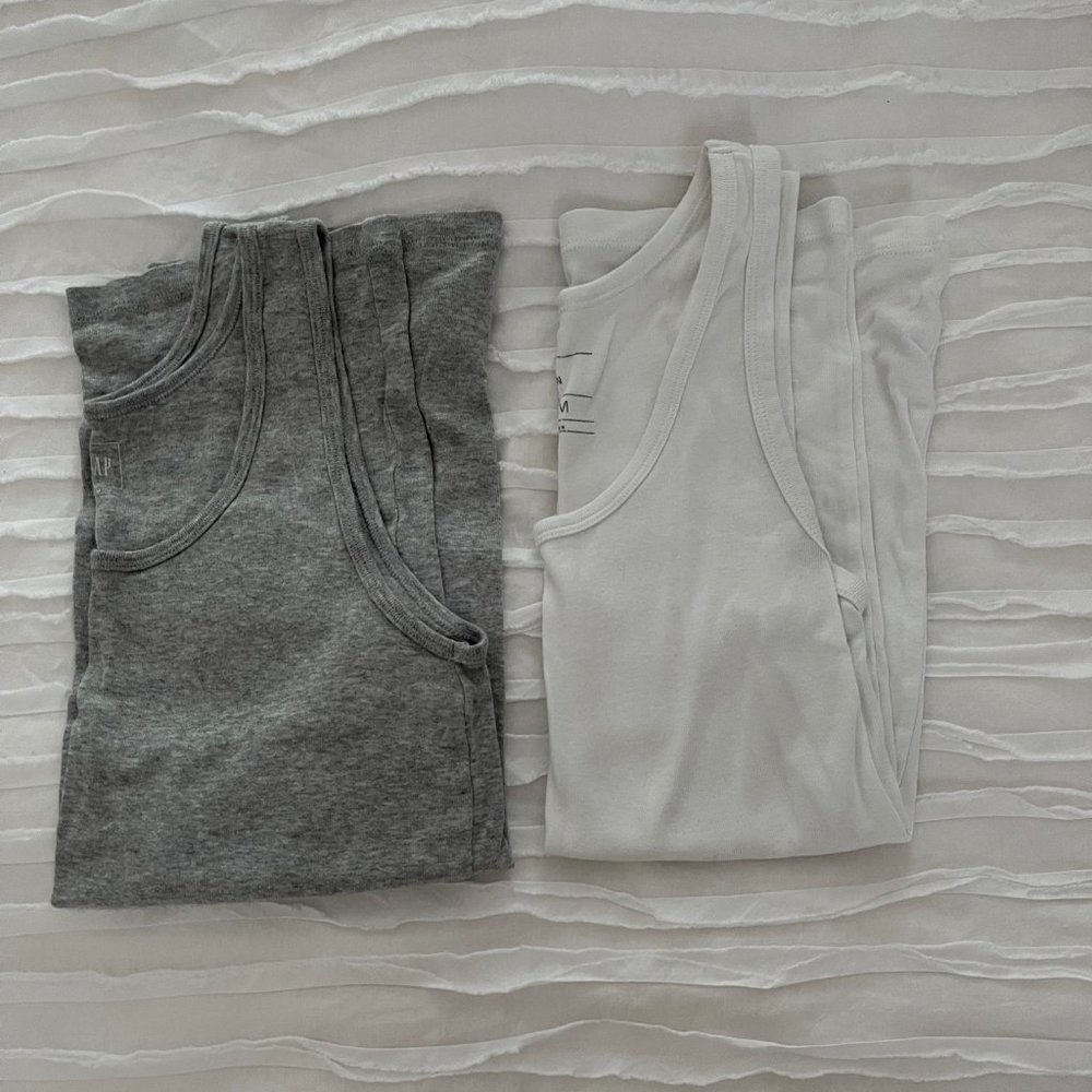 Gap Tank Top Bundle - Grey and White - Size Medium